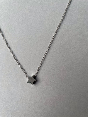 Open image in slideshow, Shine bright necklace
